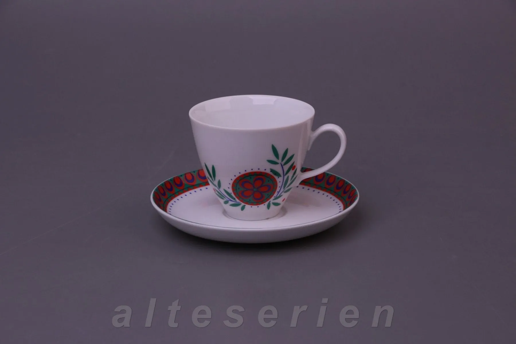Kaffeetasse mit Untere - Fürstenberg Galerie 02793 Rotes Kleeblatt