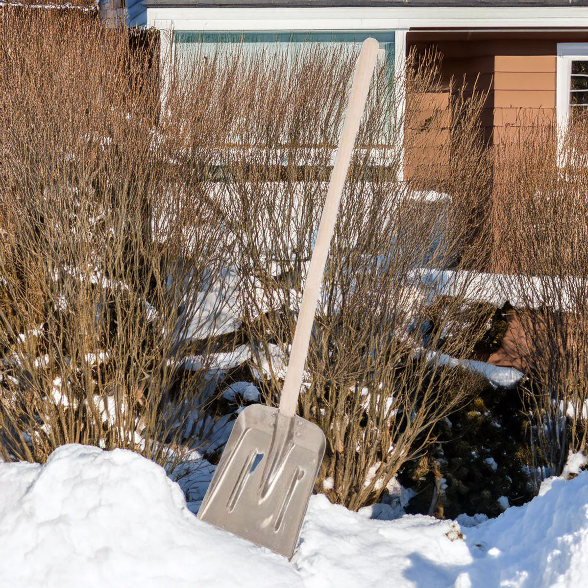 Alu-Kinderschaufel mit 80 cm Holzstiel | ab 4 Jahren | plastikfrei | Handmade in Austria