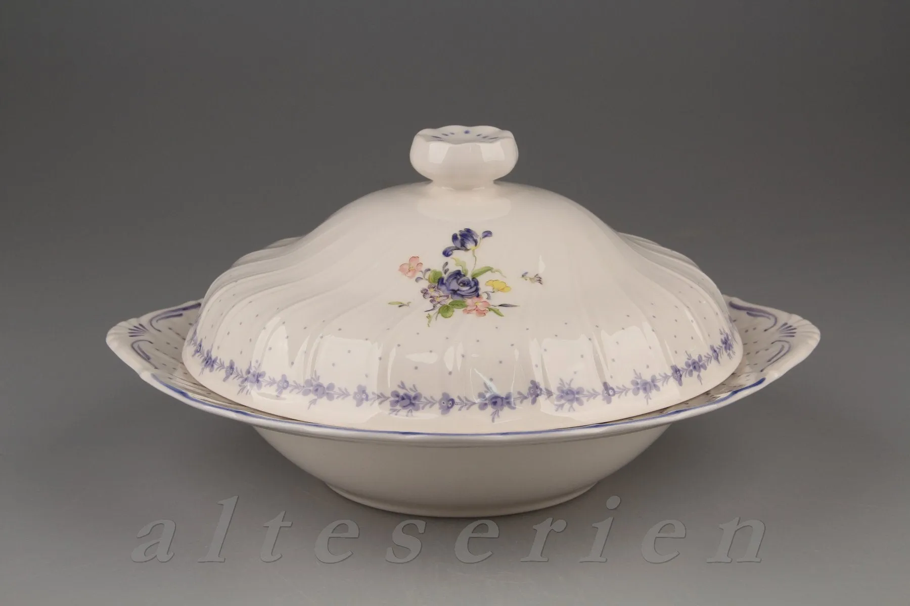 Ragout / Terrine - Nikko Japan Vanessa