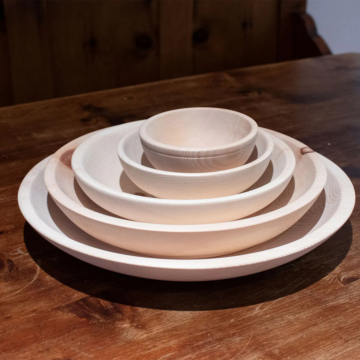 Zirbenholzschalen in verschiedenen Größen | 100% handgemacht und naturbelassen | echte Handarbeit