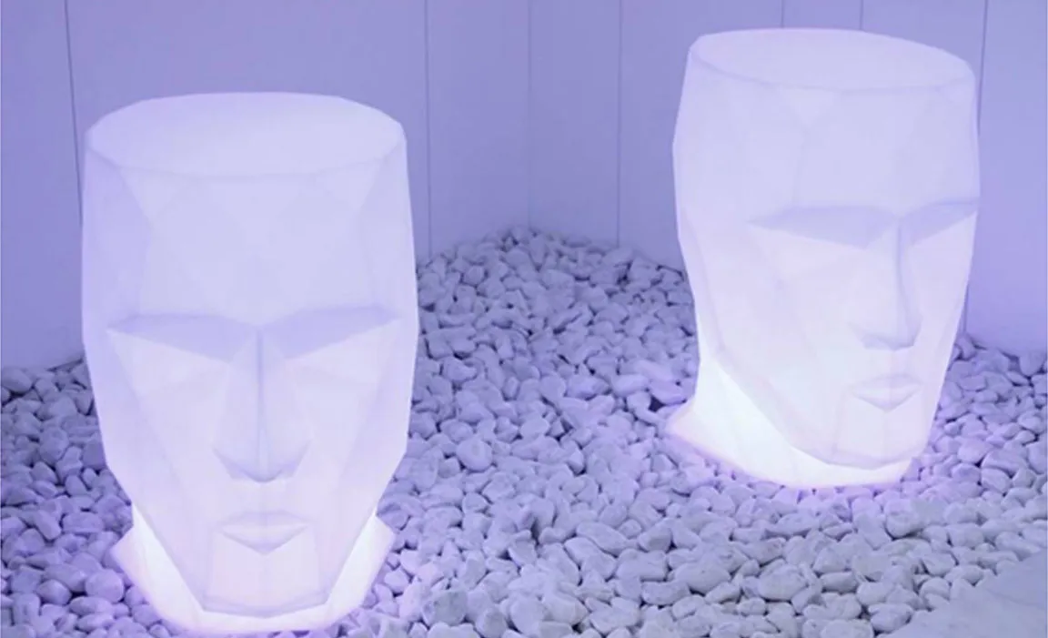 Vondom Tisch/Hocker ADAN LED RGBW, groß