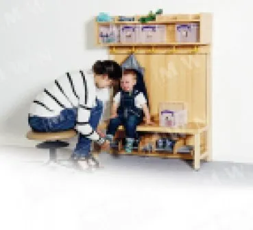 Kindergarten Kostümwagen und Kleiderwagen