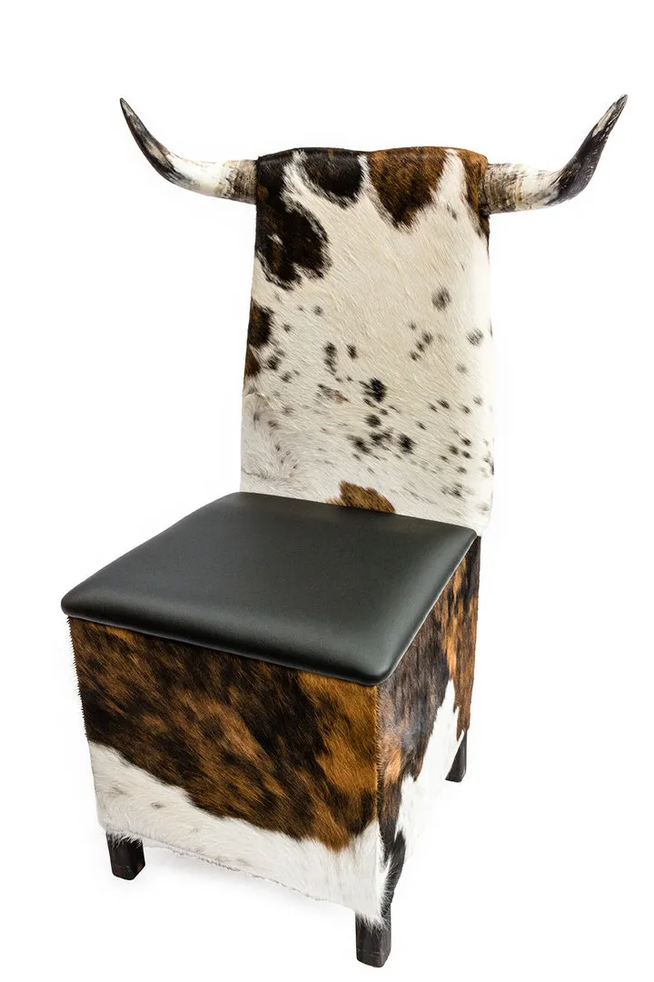 MANDULIS ART Kuhstuhl