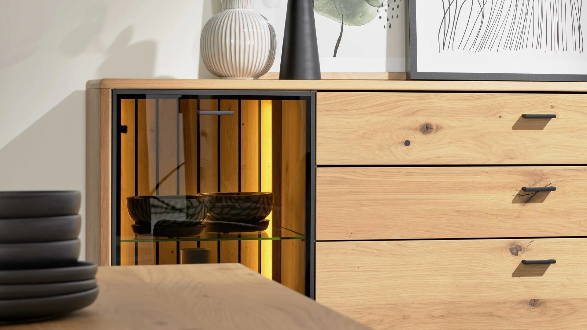 Interliving Wohnzimmer Serie 2024 - Rückwandbeleuchtung, zweiteilig - 8,5 Watt