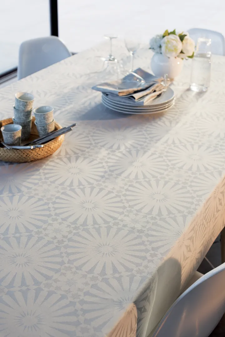 Garnier Thiebaut Tischdecke MILLE RIADS ALOUETTE