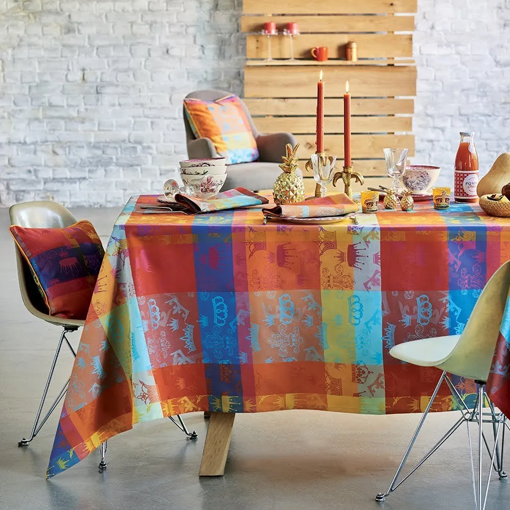 Garnier Thiebaut Tischdecke MILLE COURONNES JUBILE