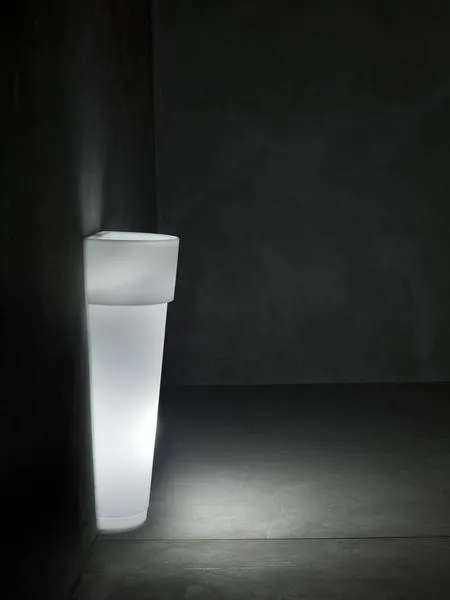 Serralunga Pflanzkübel MARCANTONIO AU MUR