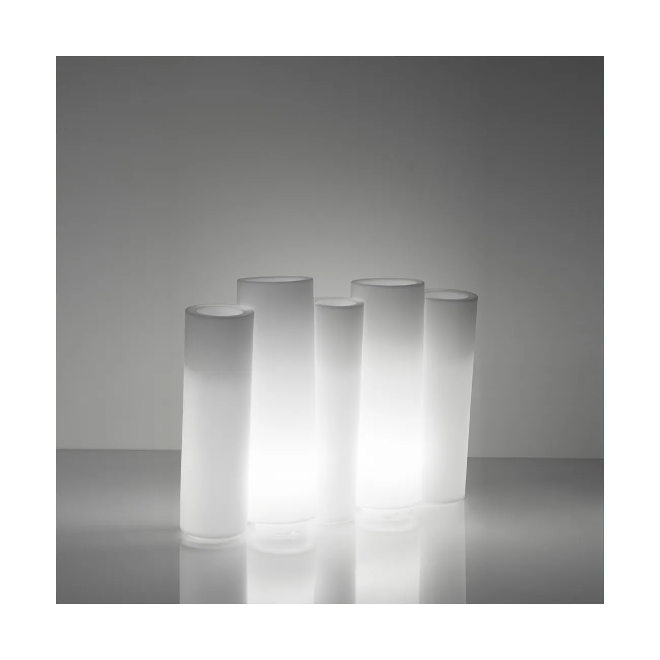 BAMBOO - Beleuchteter Gartentisch Slide