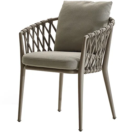 Erica Gartenstuhl von B&B Italia