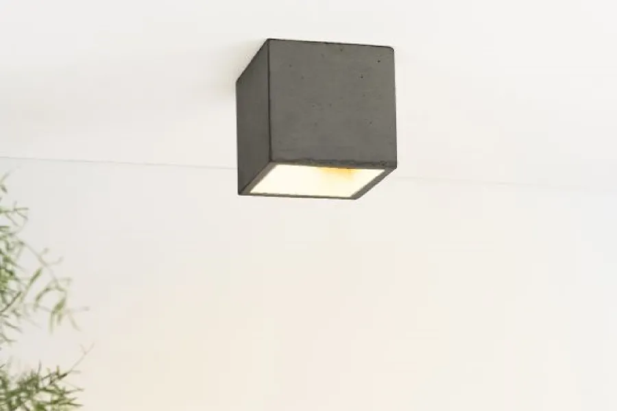 [B7] Kubischer Deckenstrahler 10CM