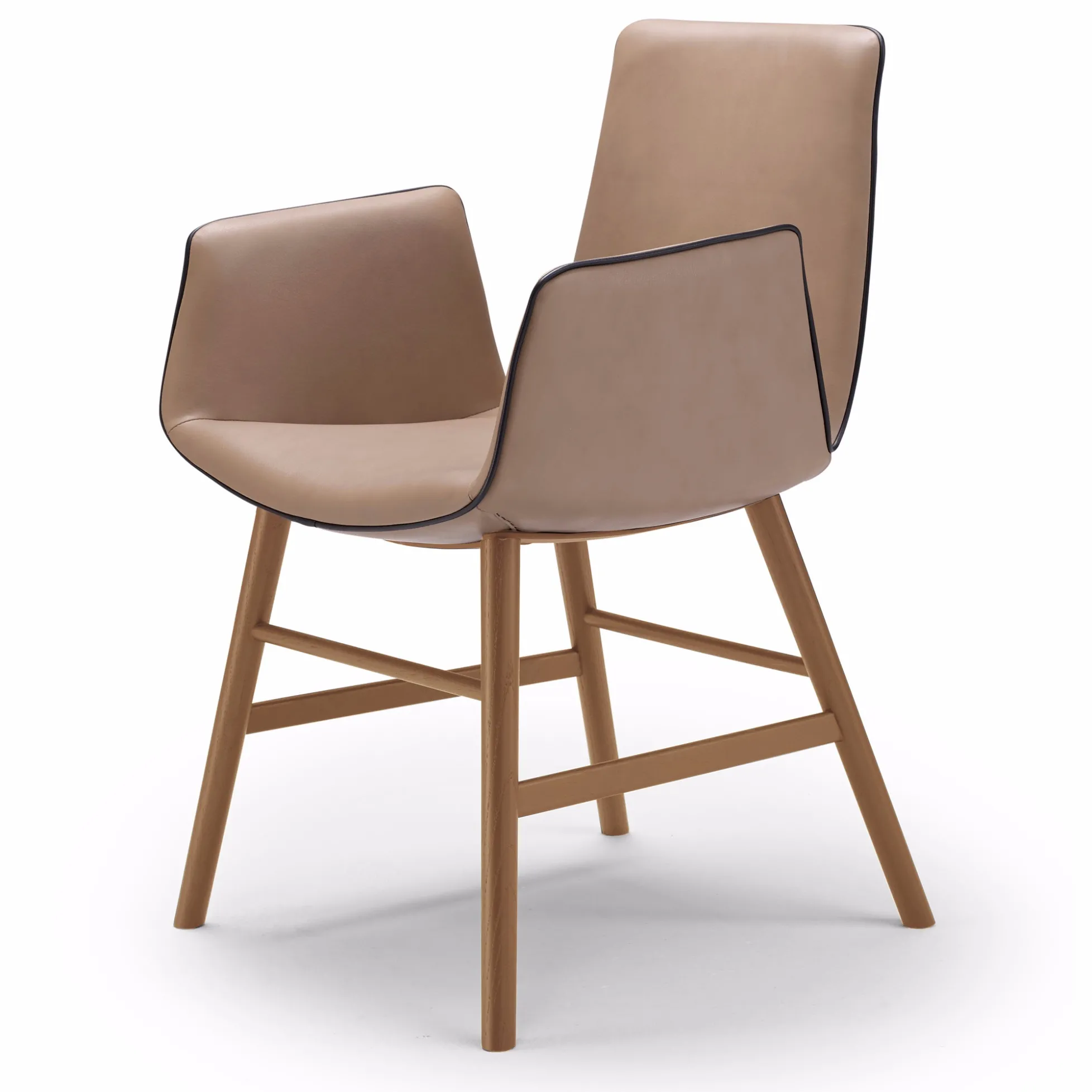 Amelie Armlehnstuhl mit Holzgestell von Freifrau