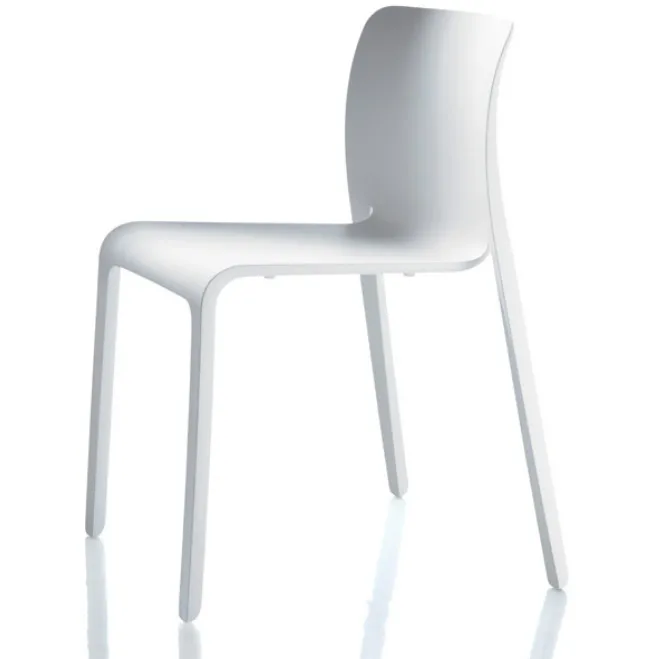 Stuhl First von Magis