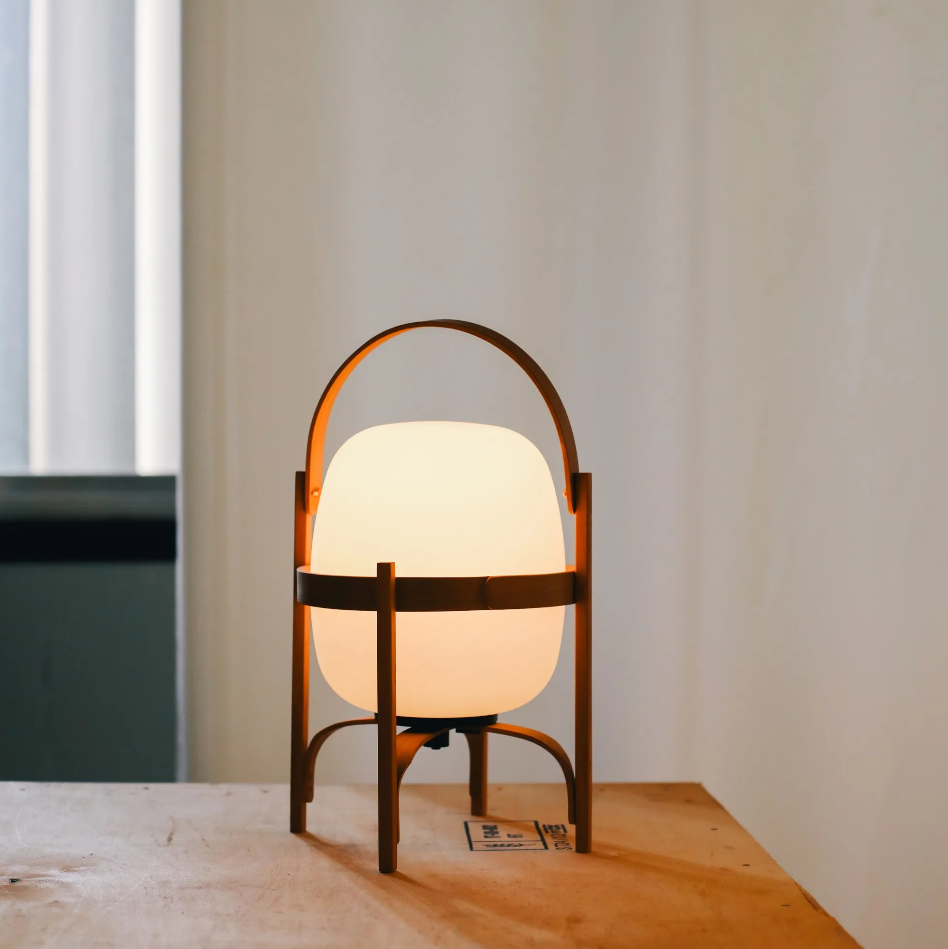 Cestita Bateria Tischleuchte von Santa & Cole