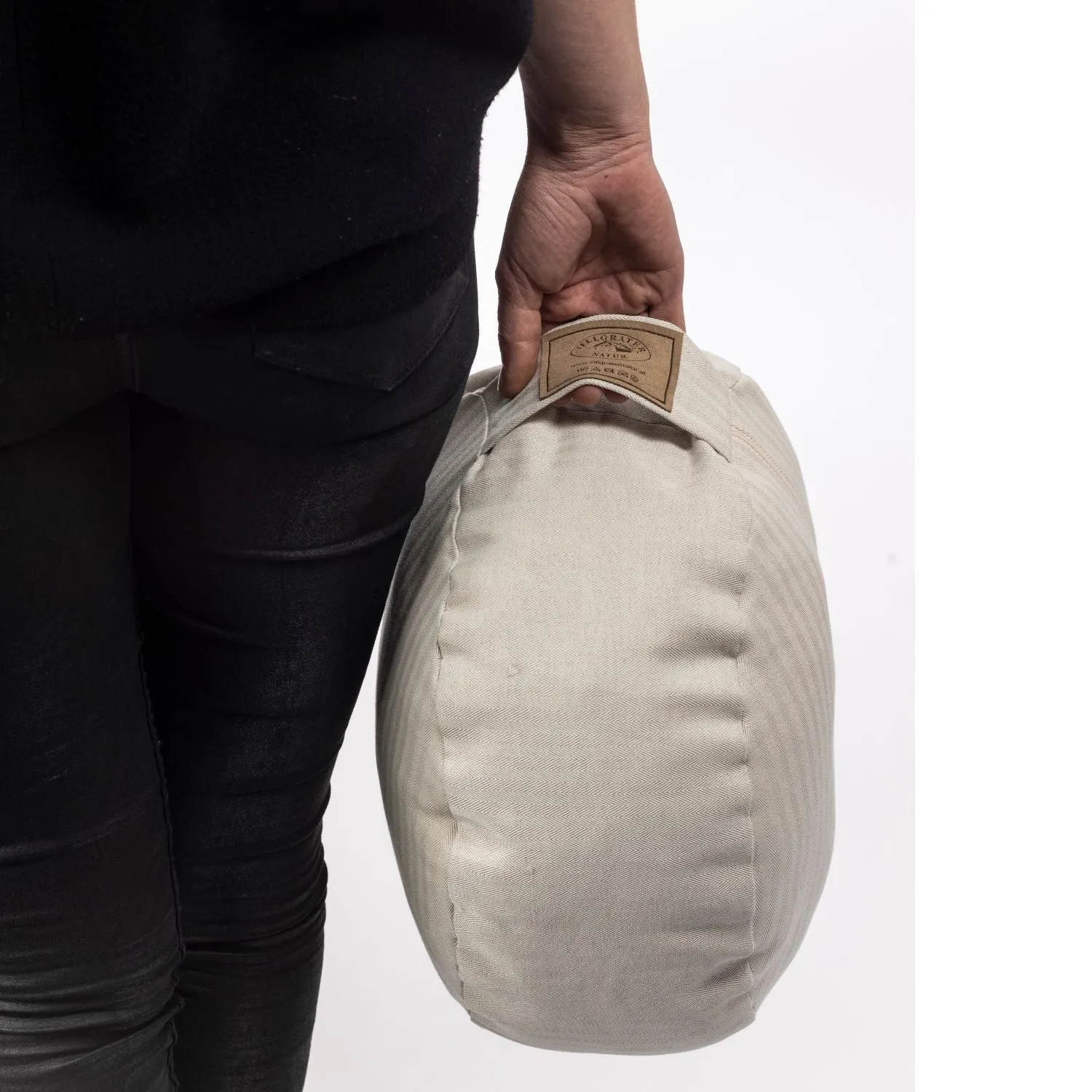 Sitzpouf 'Back'| Leinenhülle gefüllt mit Dinkelspelzen | DM 35 cm x H 15 cm | 1,6 kg | Made in Austria