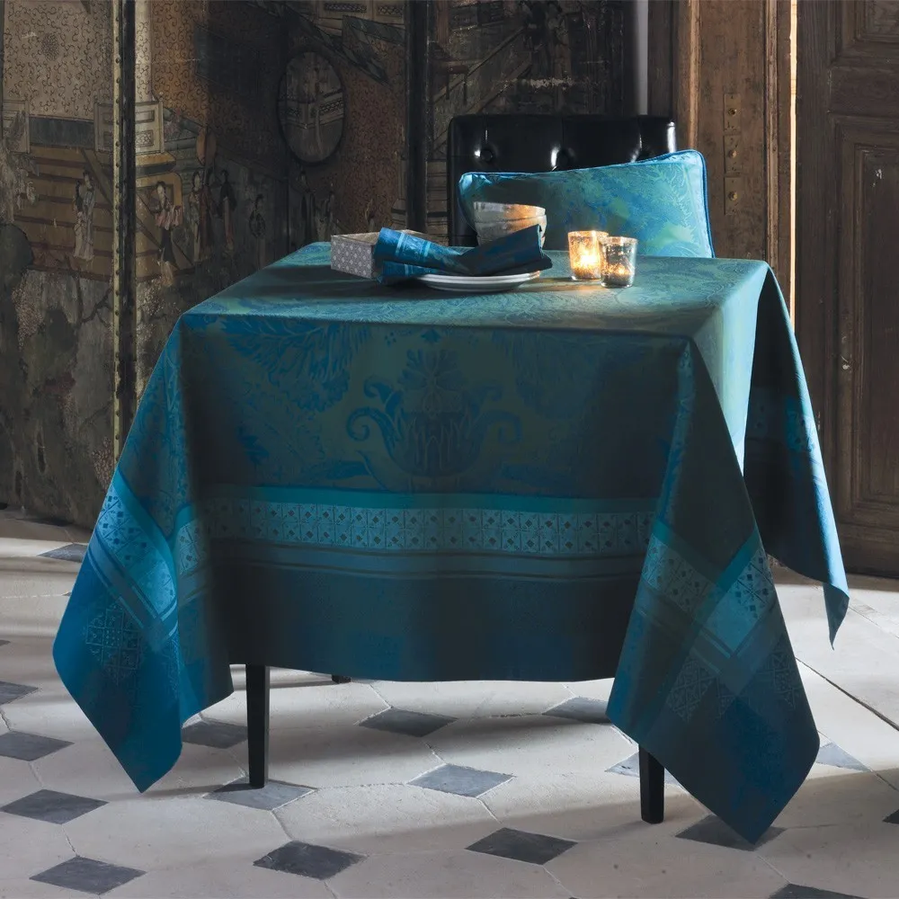 Garnier Thiebaut Tischdecke MILLE ISAPHIRE