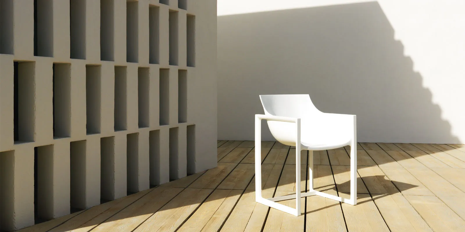 Vondom Stuhl mit Armlehne WALL STREET